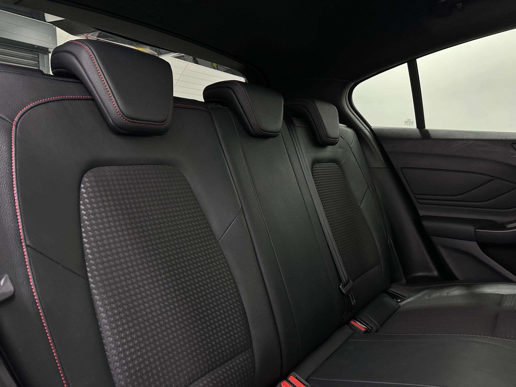 Ford Focus view 43