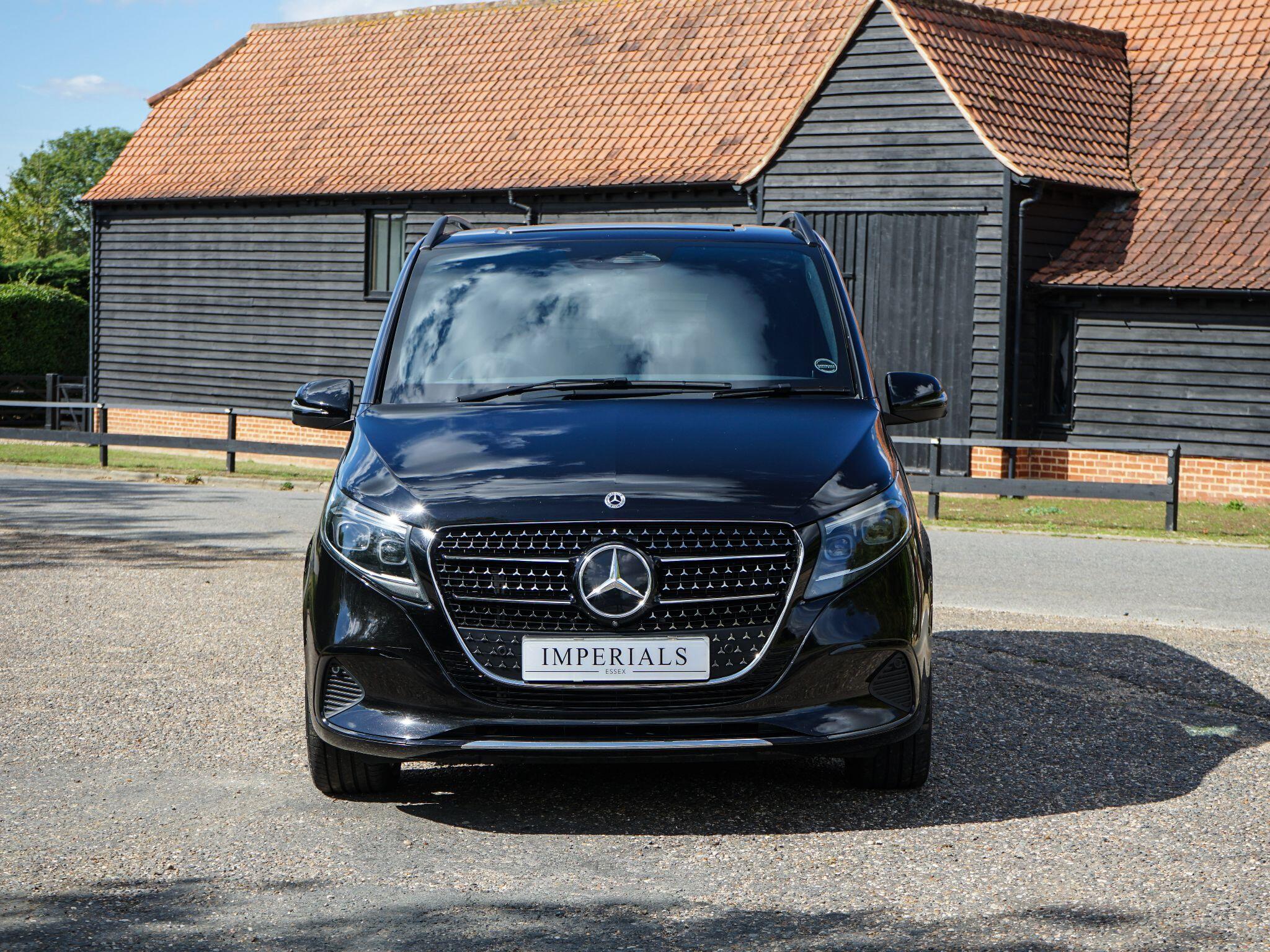 Mercedes-Benz V Class view 10