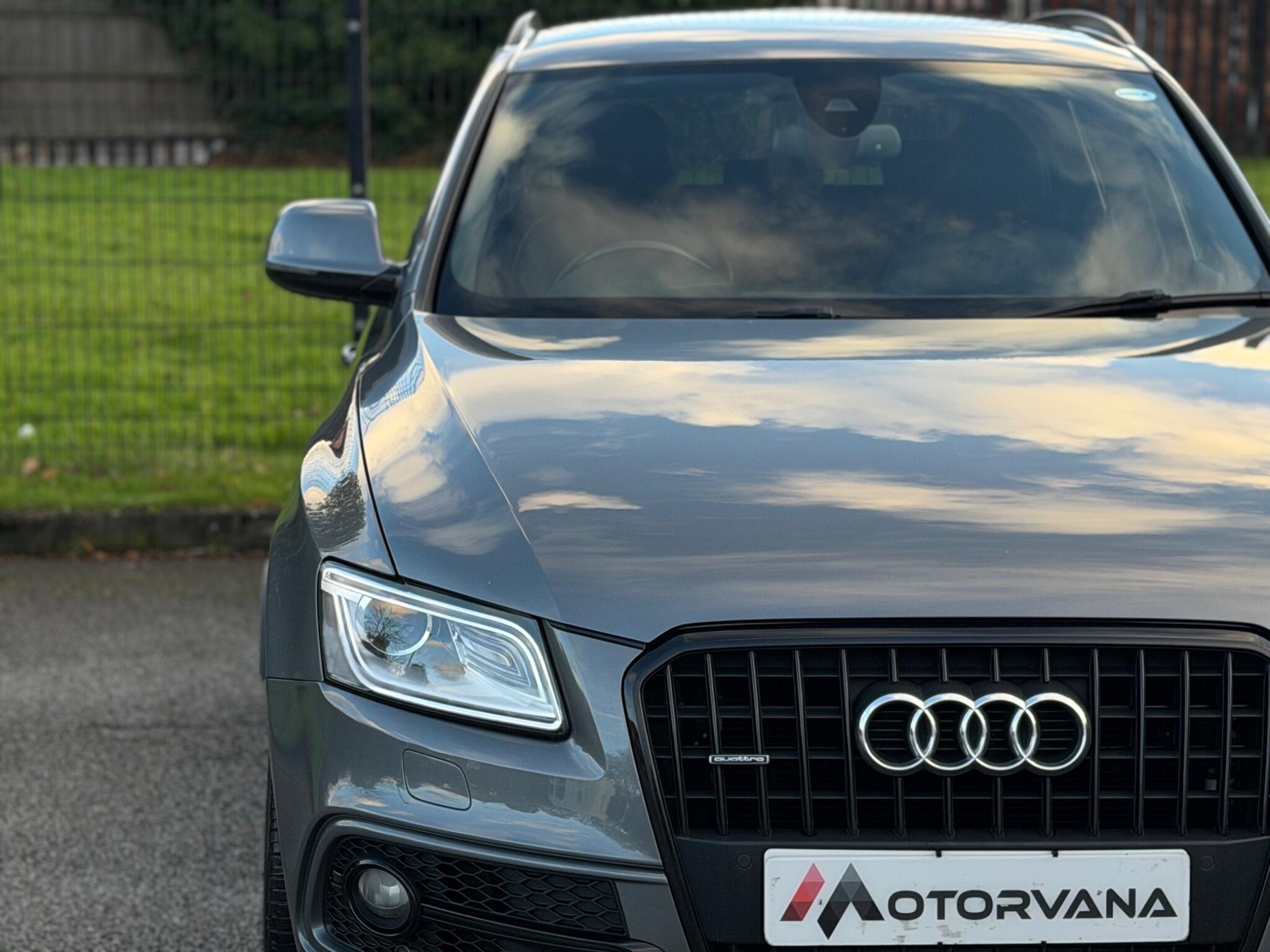 Audi Q5 view 7