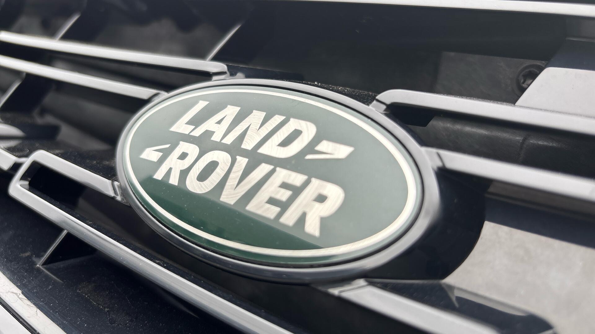 Land Rover Range Rover Evoque view 39