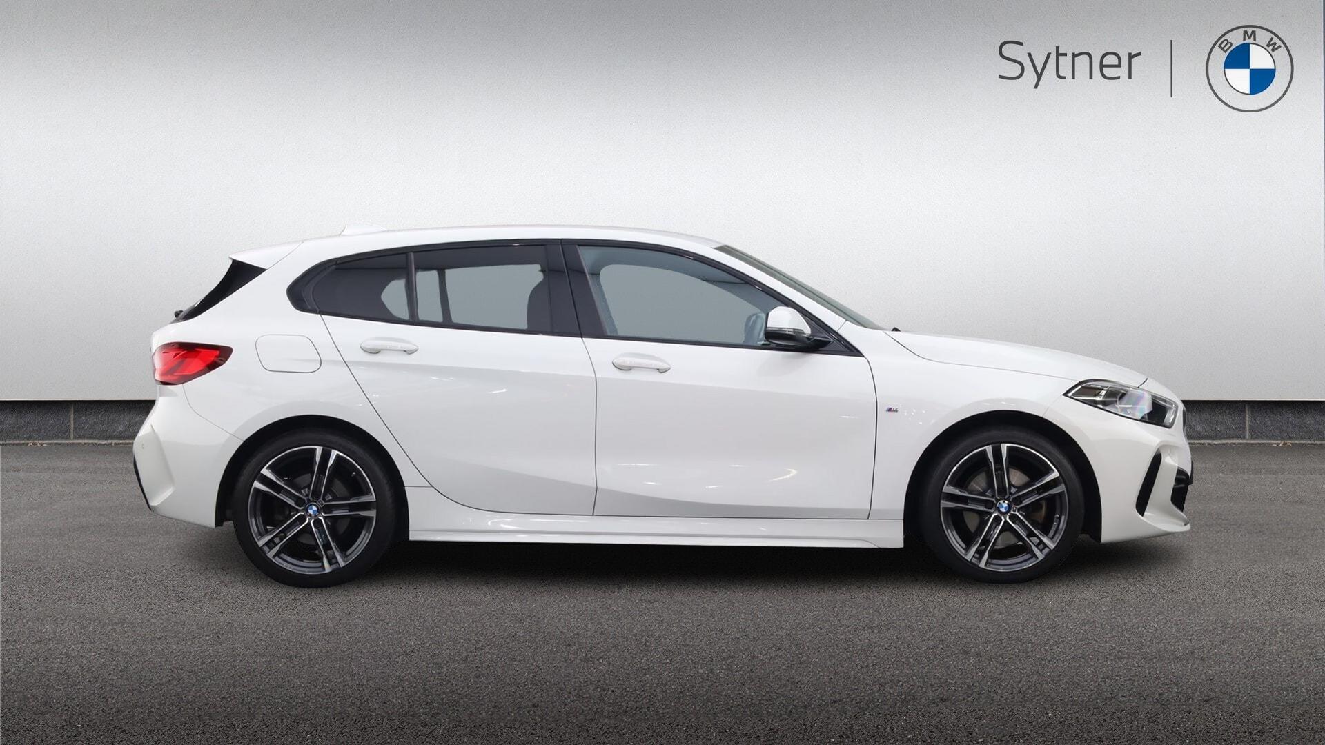 BMW 1 Series view 3