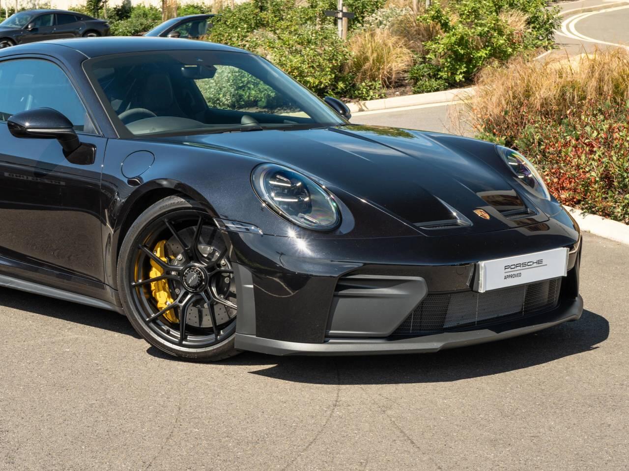 Porsche 911 view 14
