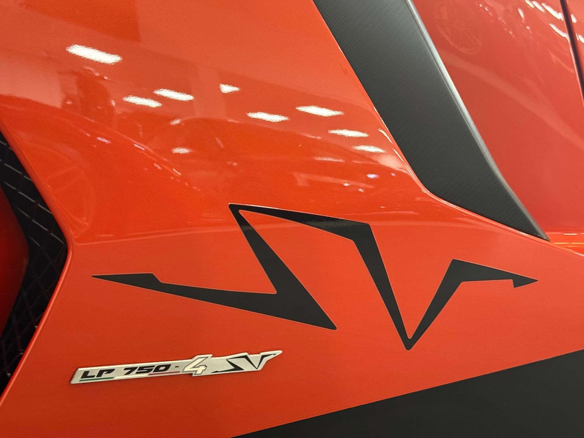 Lamborghini Aventador view 68