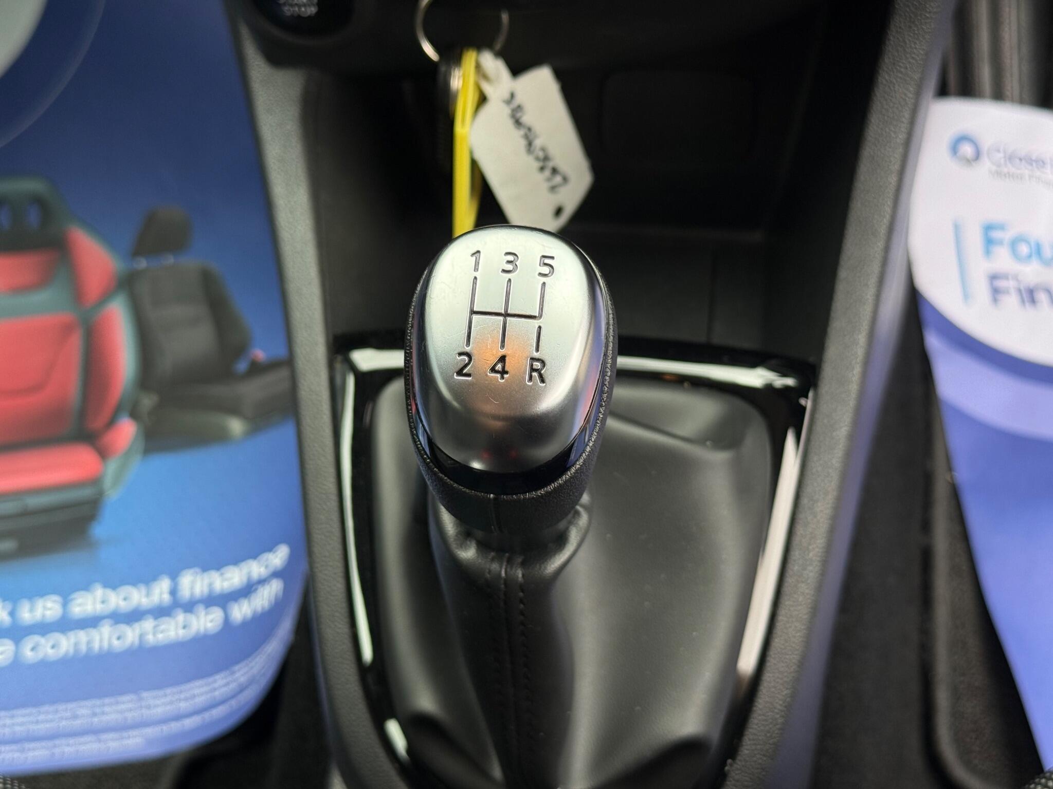 Renault Clio view 29