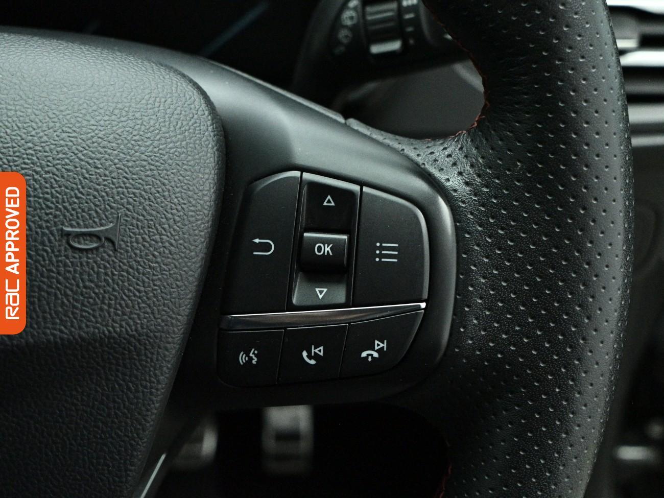 Ford Focus view 23