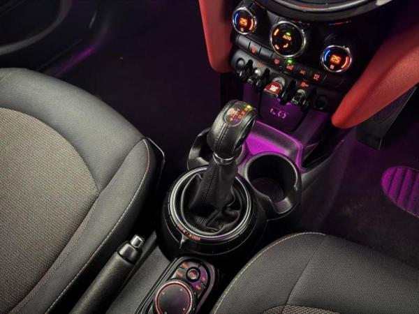 Mini Cooper view 74
