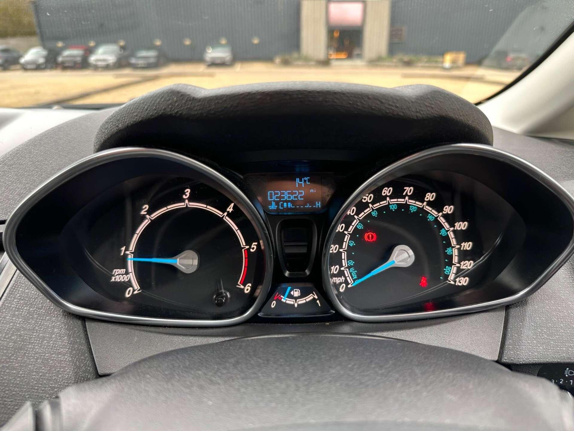 Ford Fiesta view 12