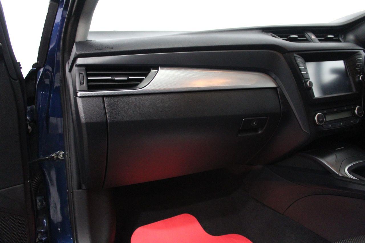 Toyota Avensis view 32