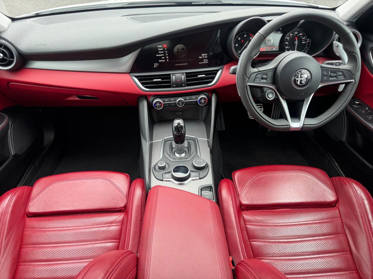Alfa Romeo Giulia view 23