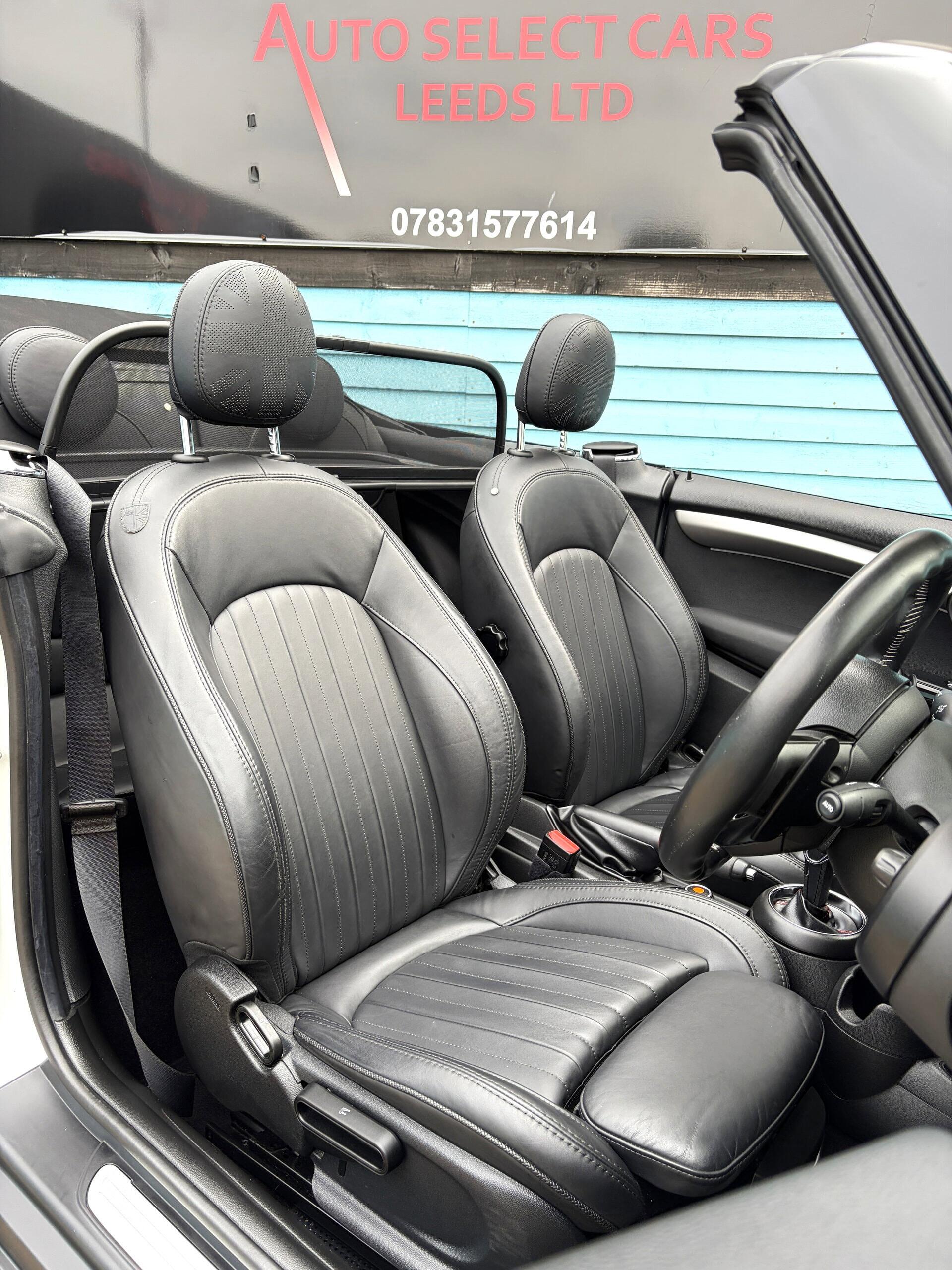 Mini Convertible view 11