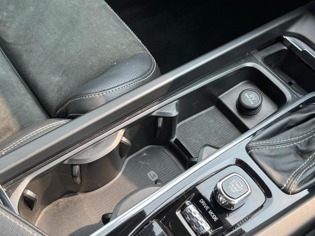 Volvo XC60 view 41