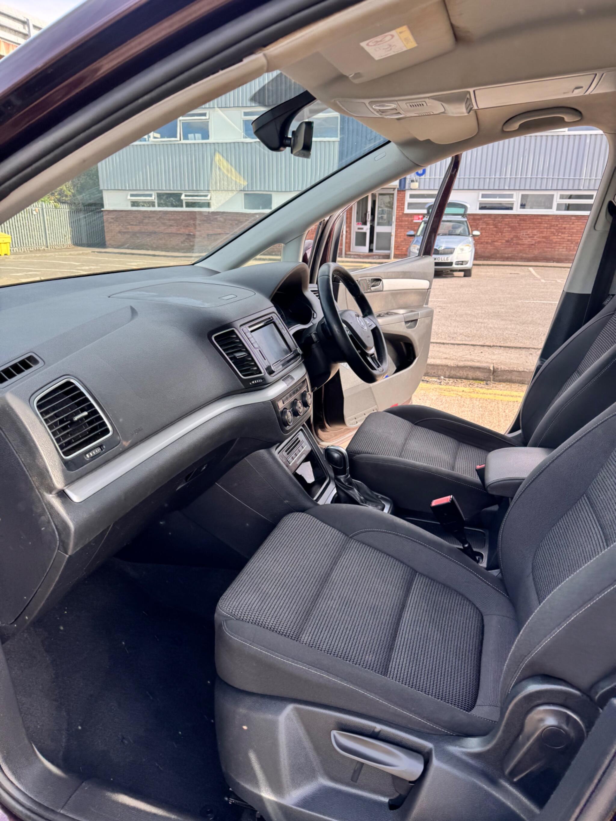 Volkswagen Sharan view 44