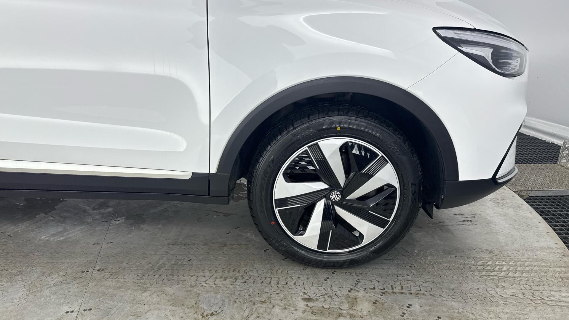 MG MG ZS view 21