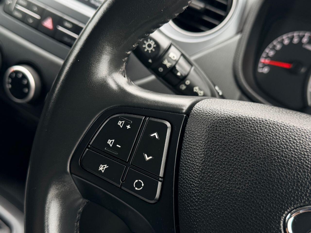 Hyundai I10 view 32