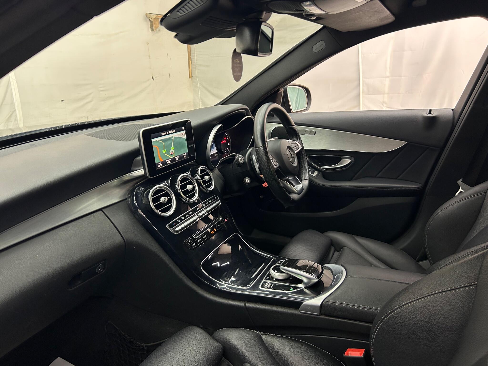 Mercedes-Benz C-Class view 14