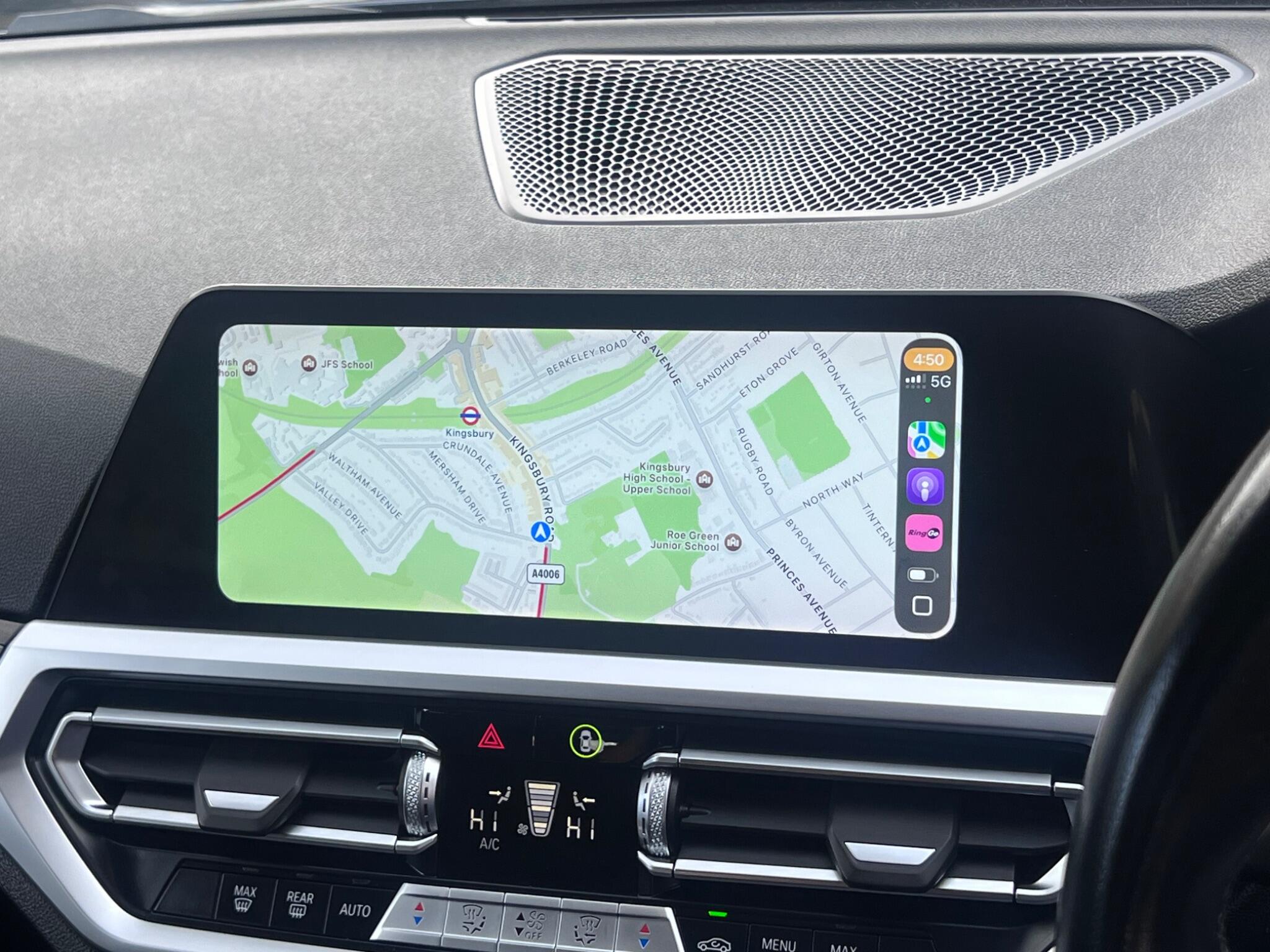 BMW 3 Series view 23