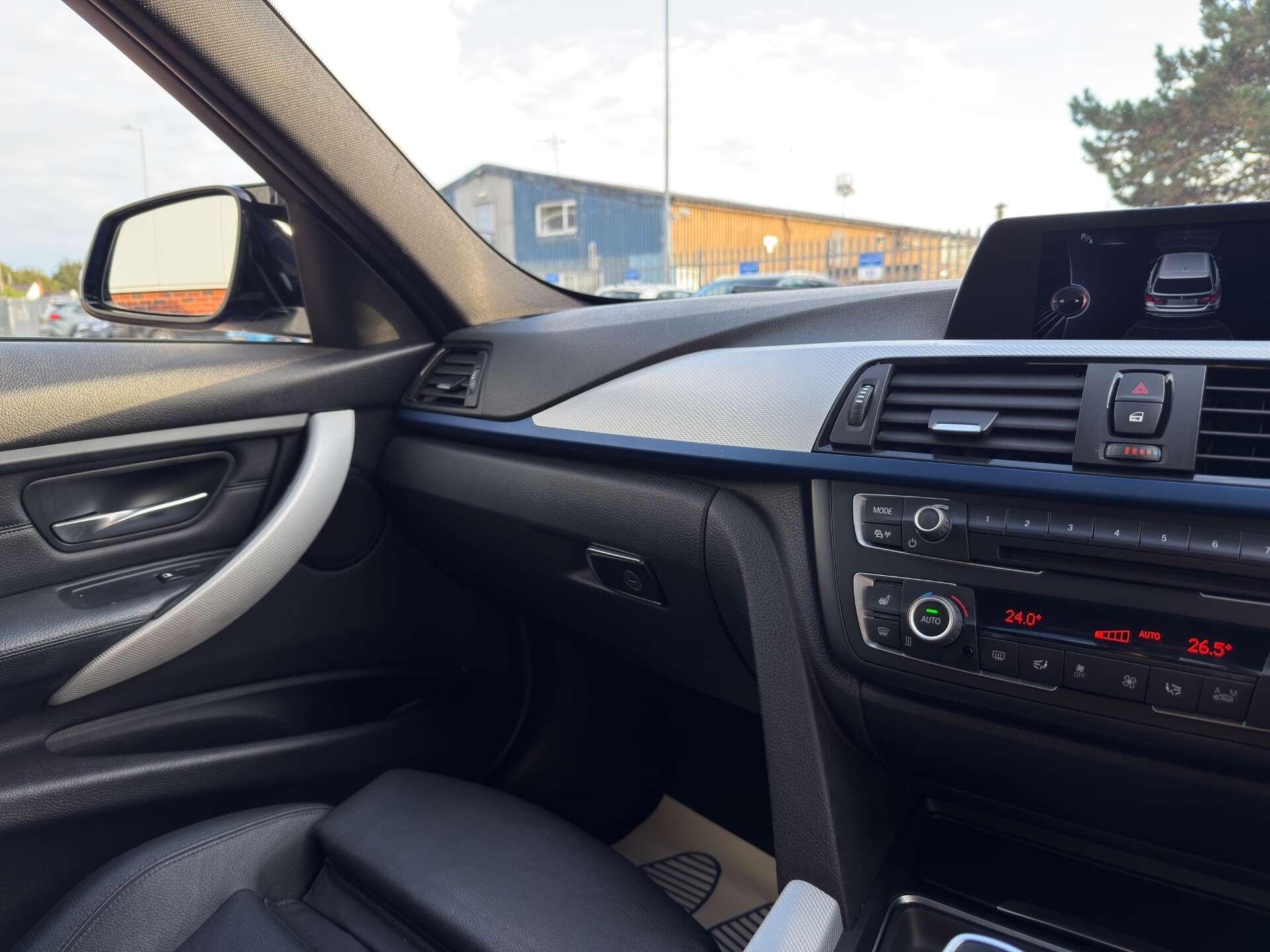 BMW 3 Series view 61