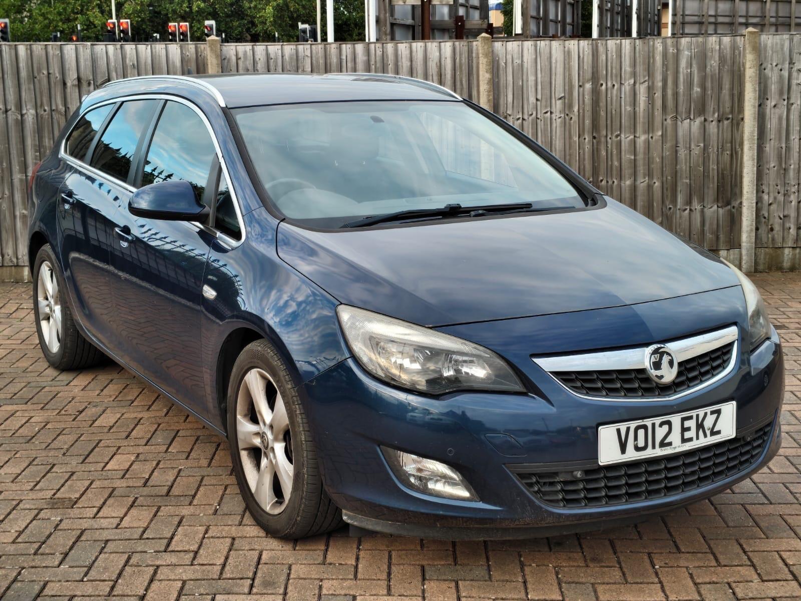 Vauxhall Astra view 3