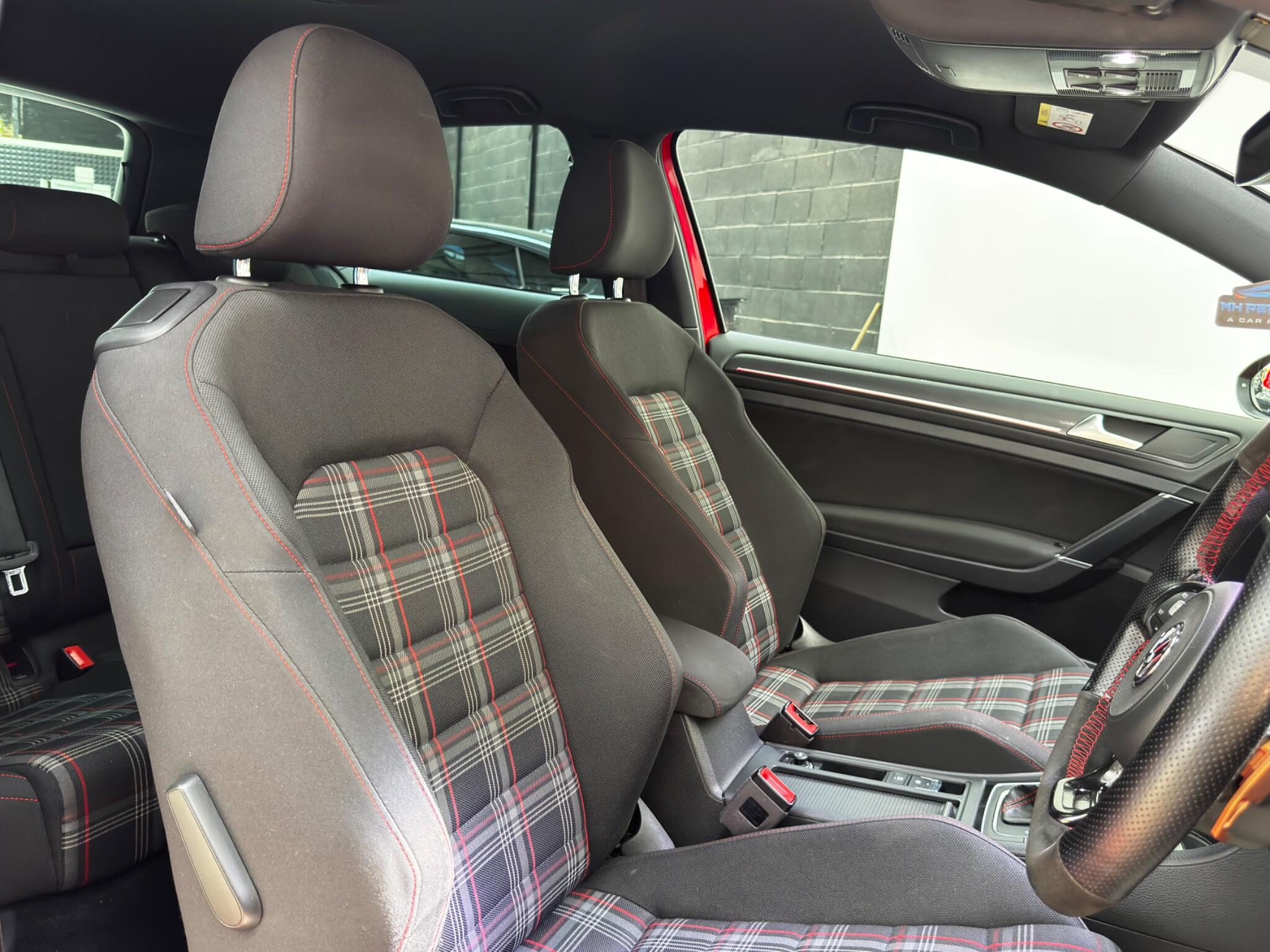 Volkswagen Golf view 15