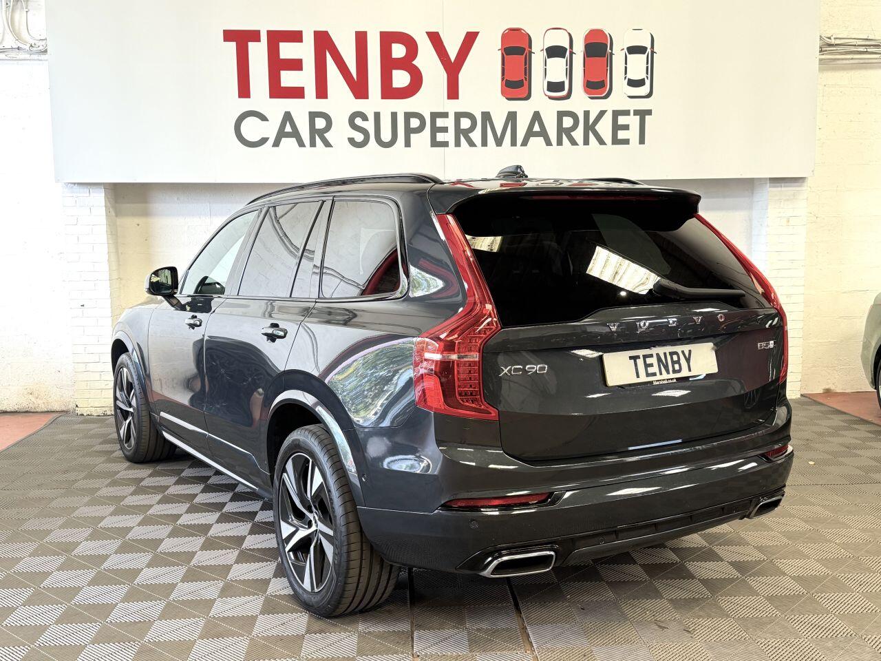 Volvo XC90 view 7