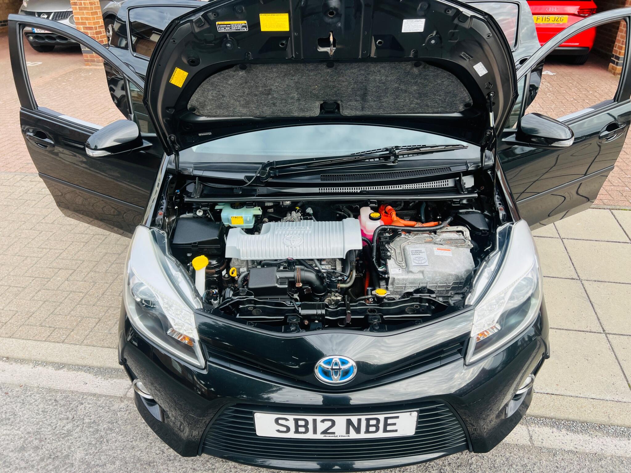 Toyota Yaris view 40