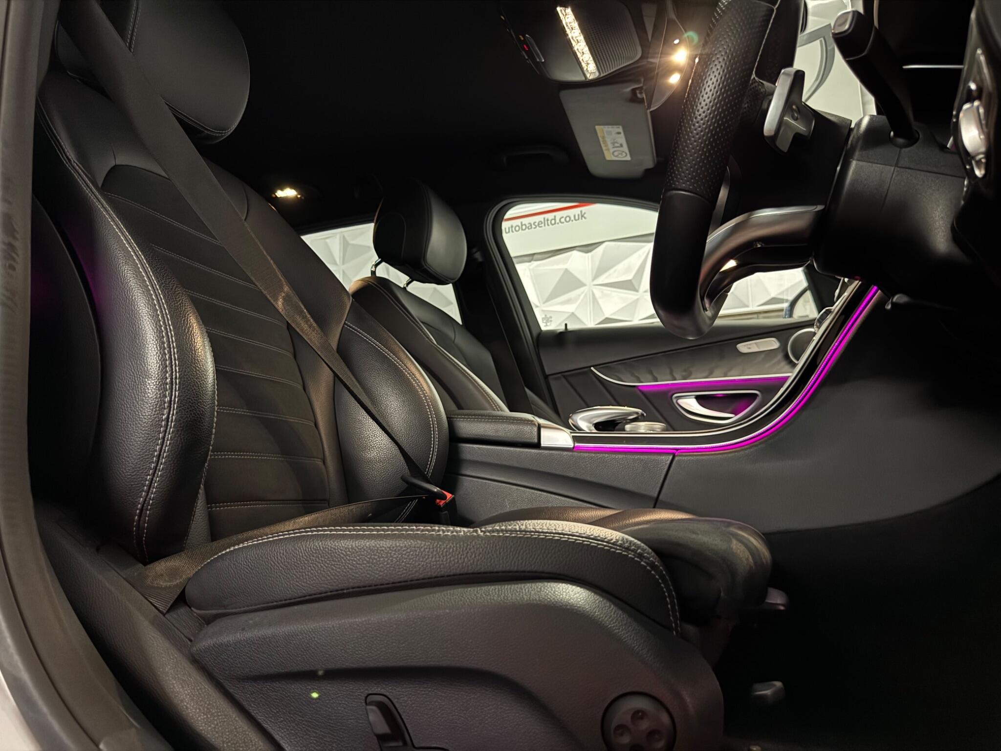 Mercedes-Benz C Class view 29