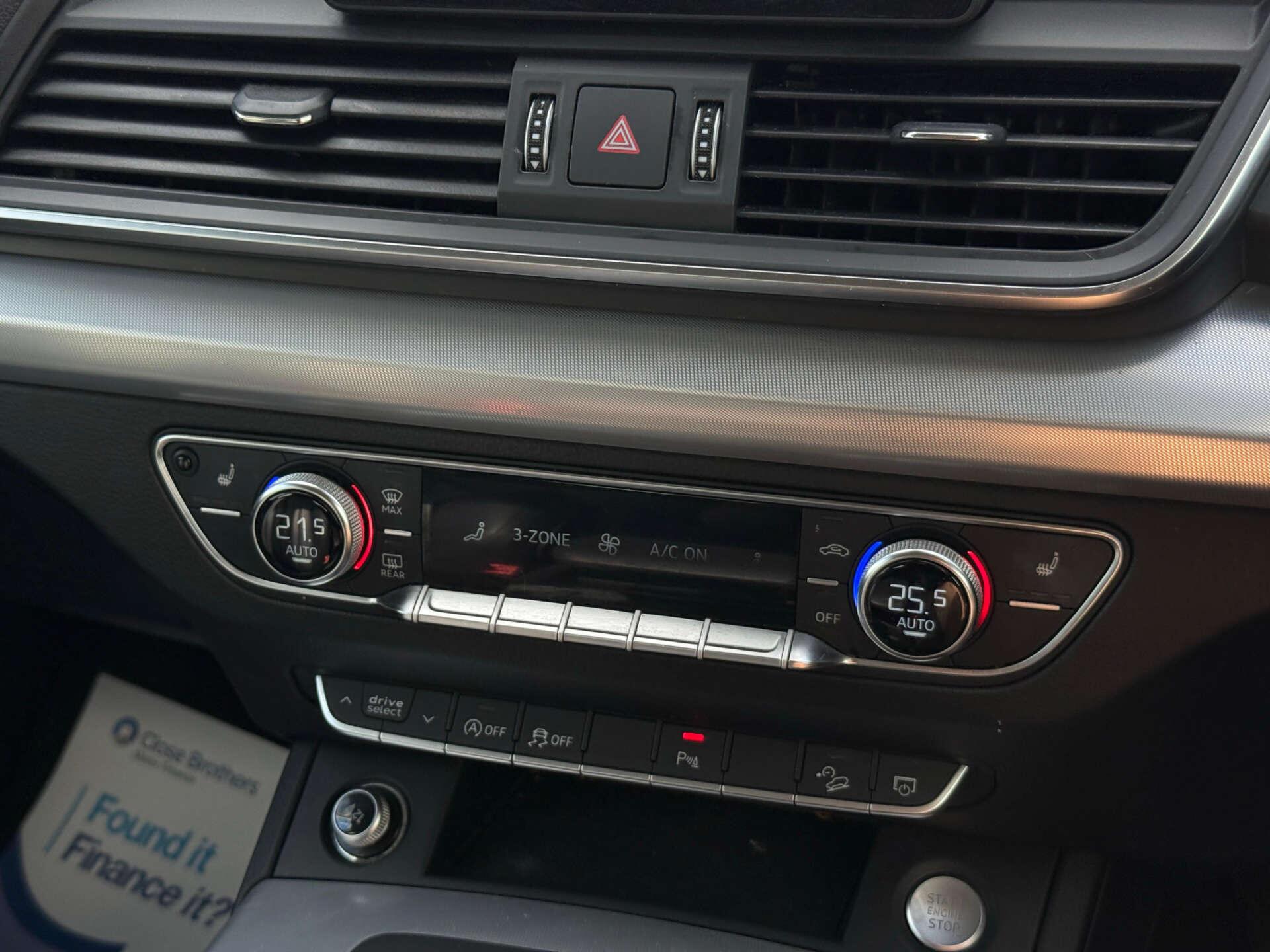 Audi Q5 view 57