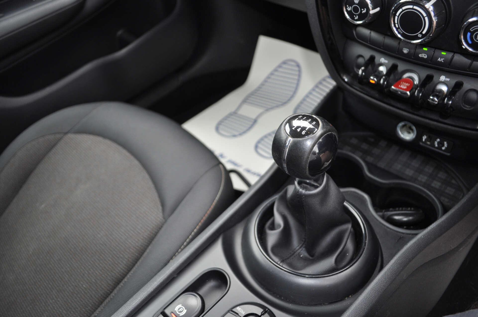 Mini Clubman view 28