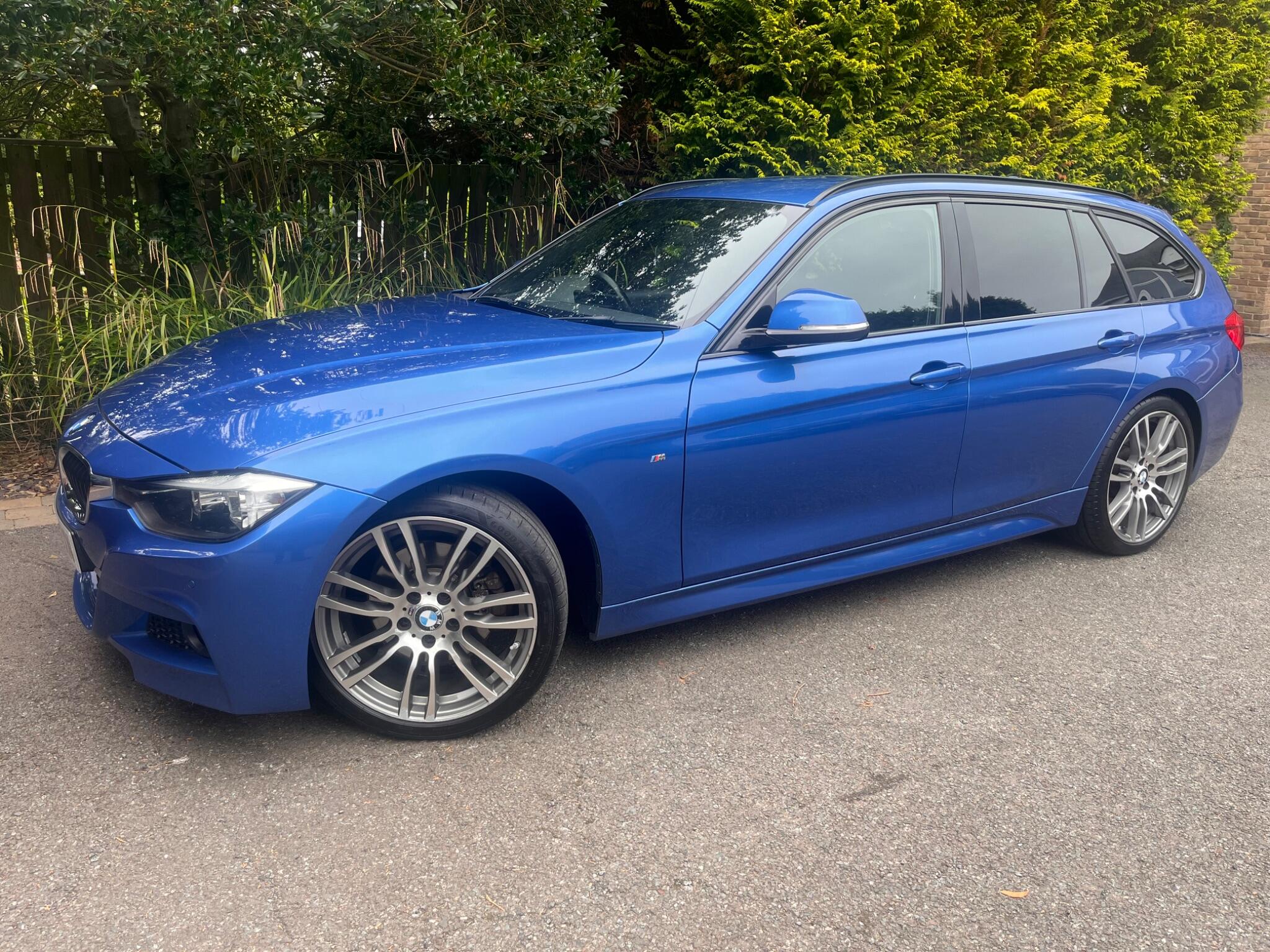 BMW 3 Series view 5