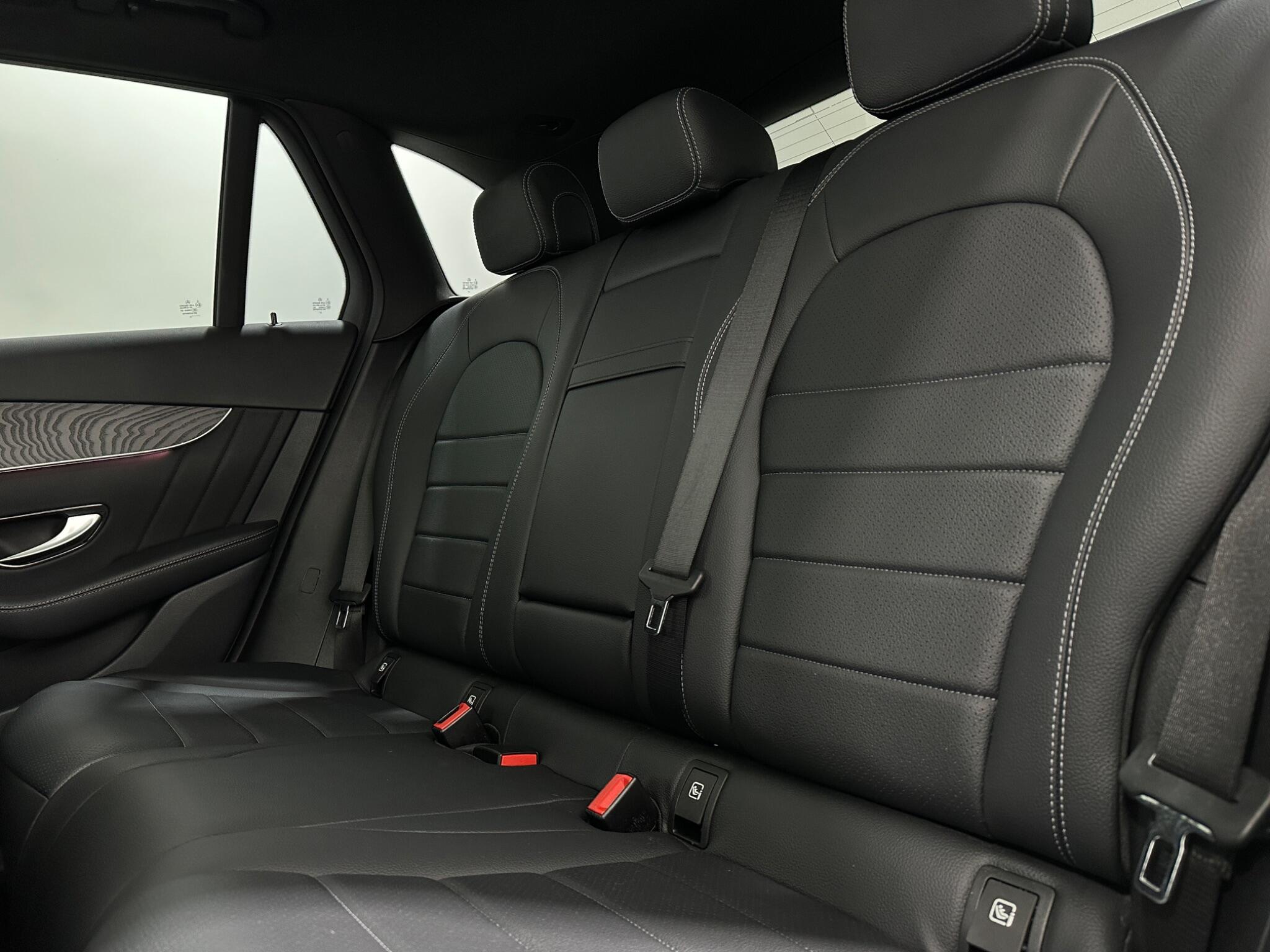 Mercedes-Benz GLC view 40