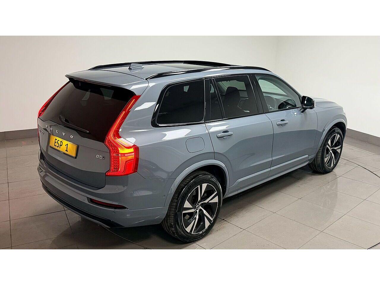 Volvo XC90 view 13