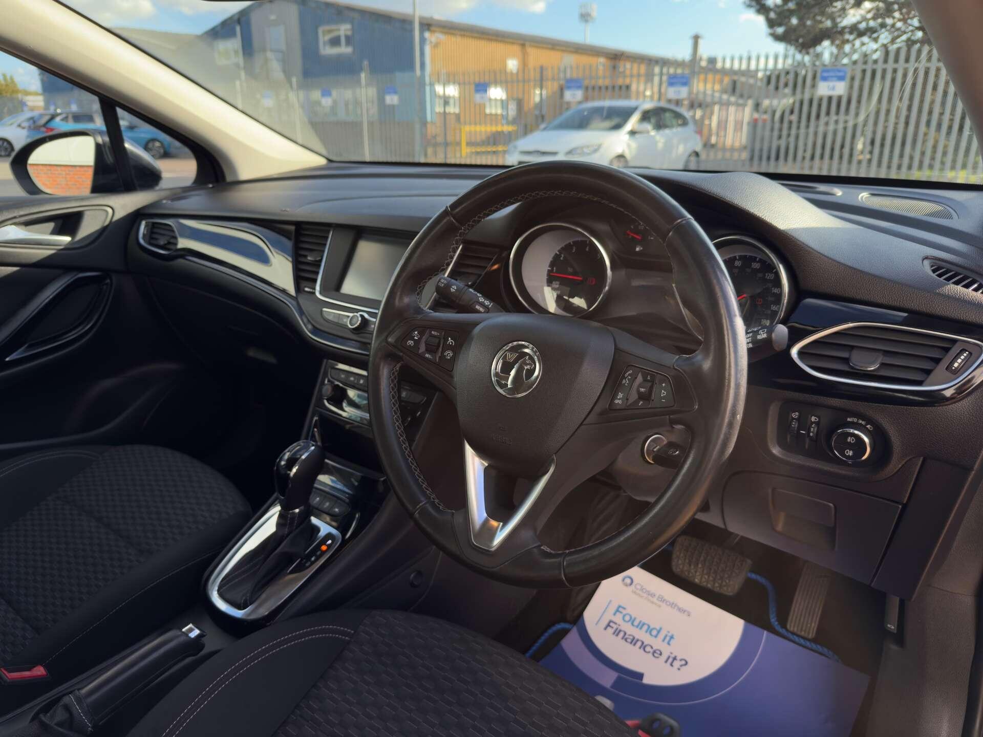 Vauxhall Astra view 16