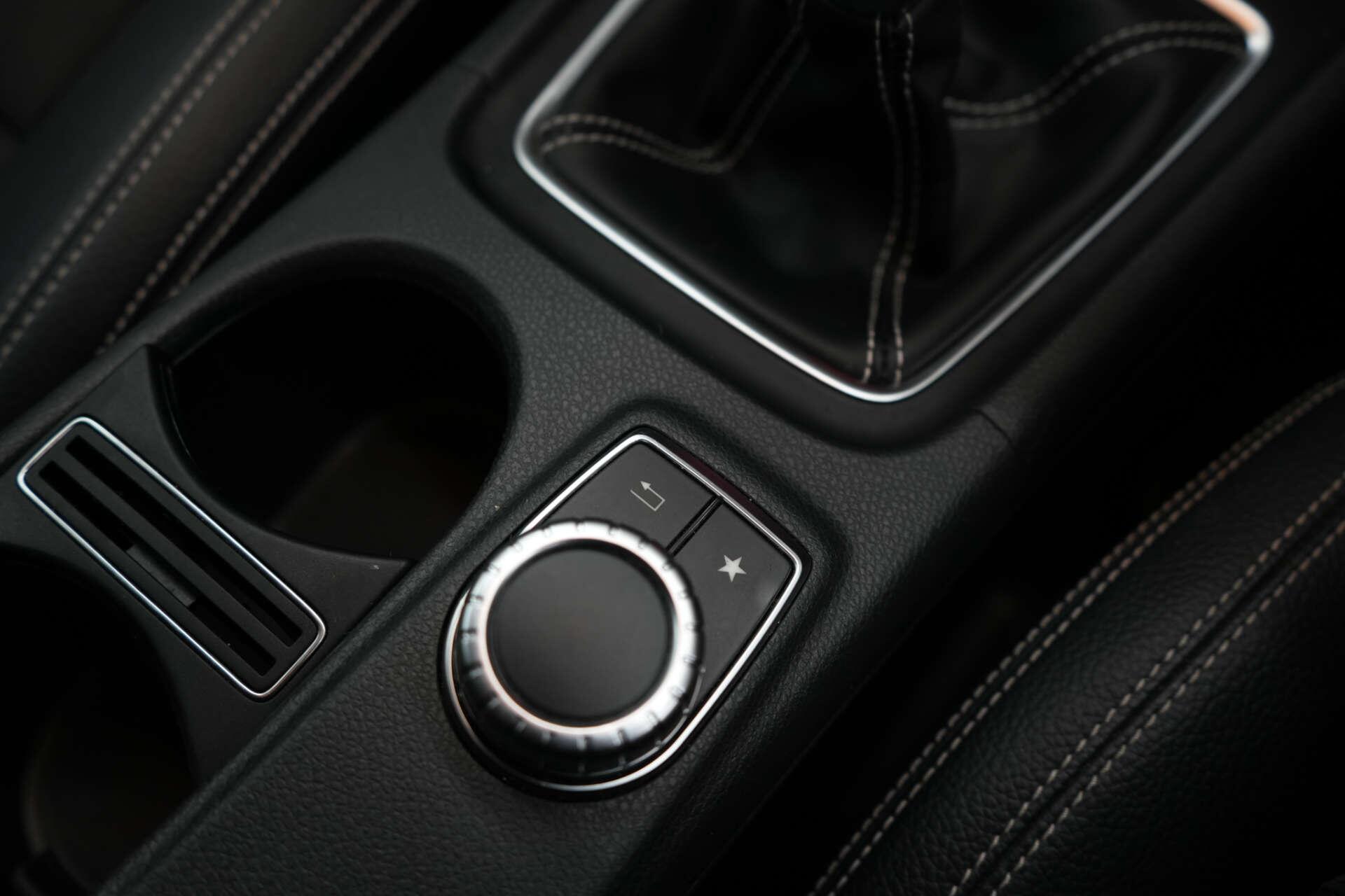 Mercedes-Benz Gla view 26