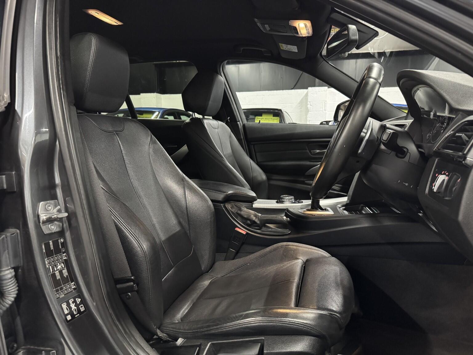 BMW 3 Series view 15