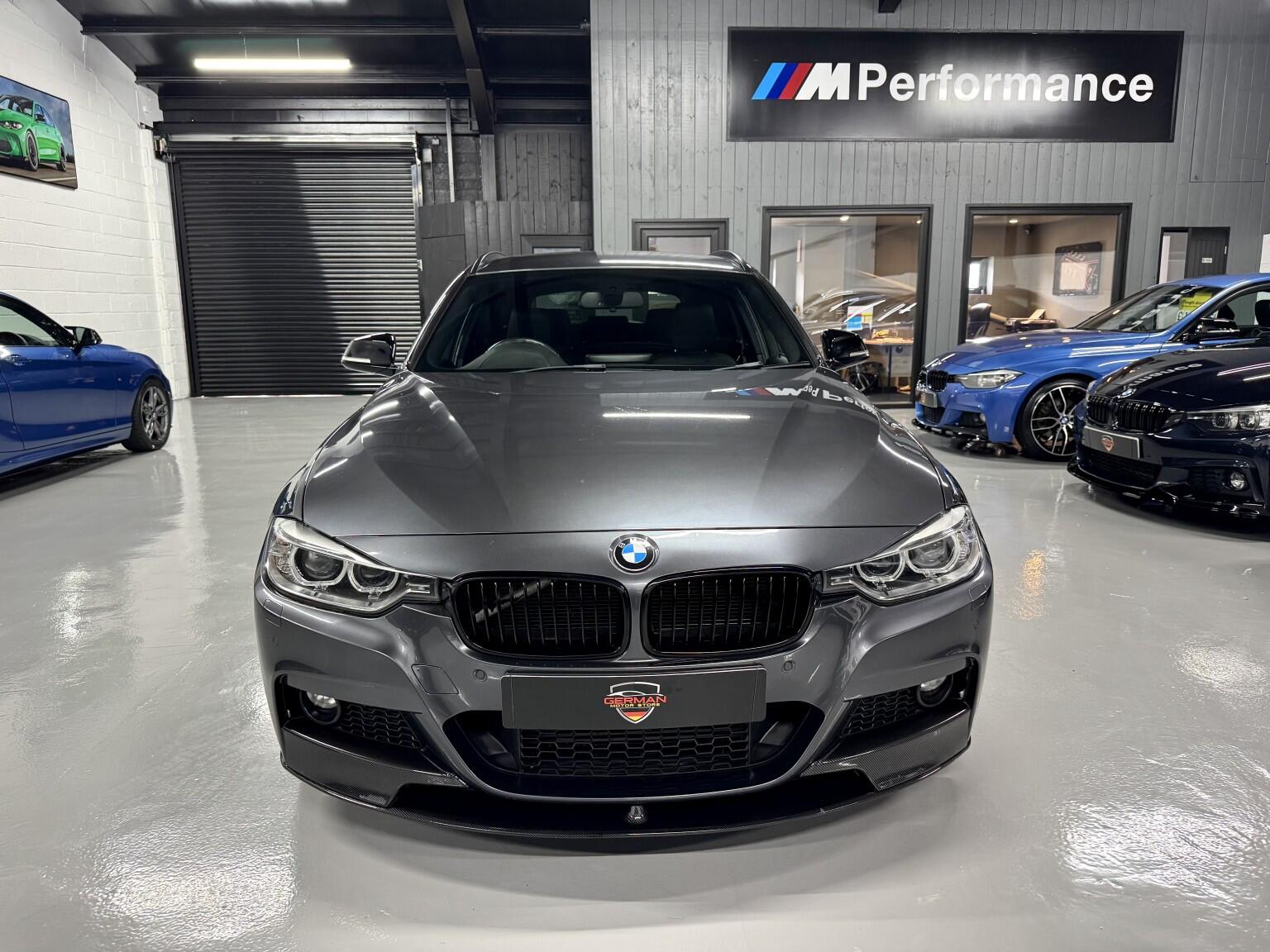 BMW 3 Series view 14