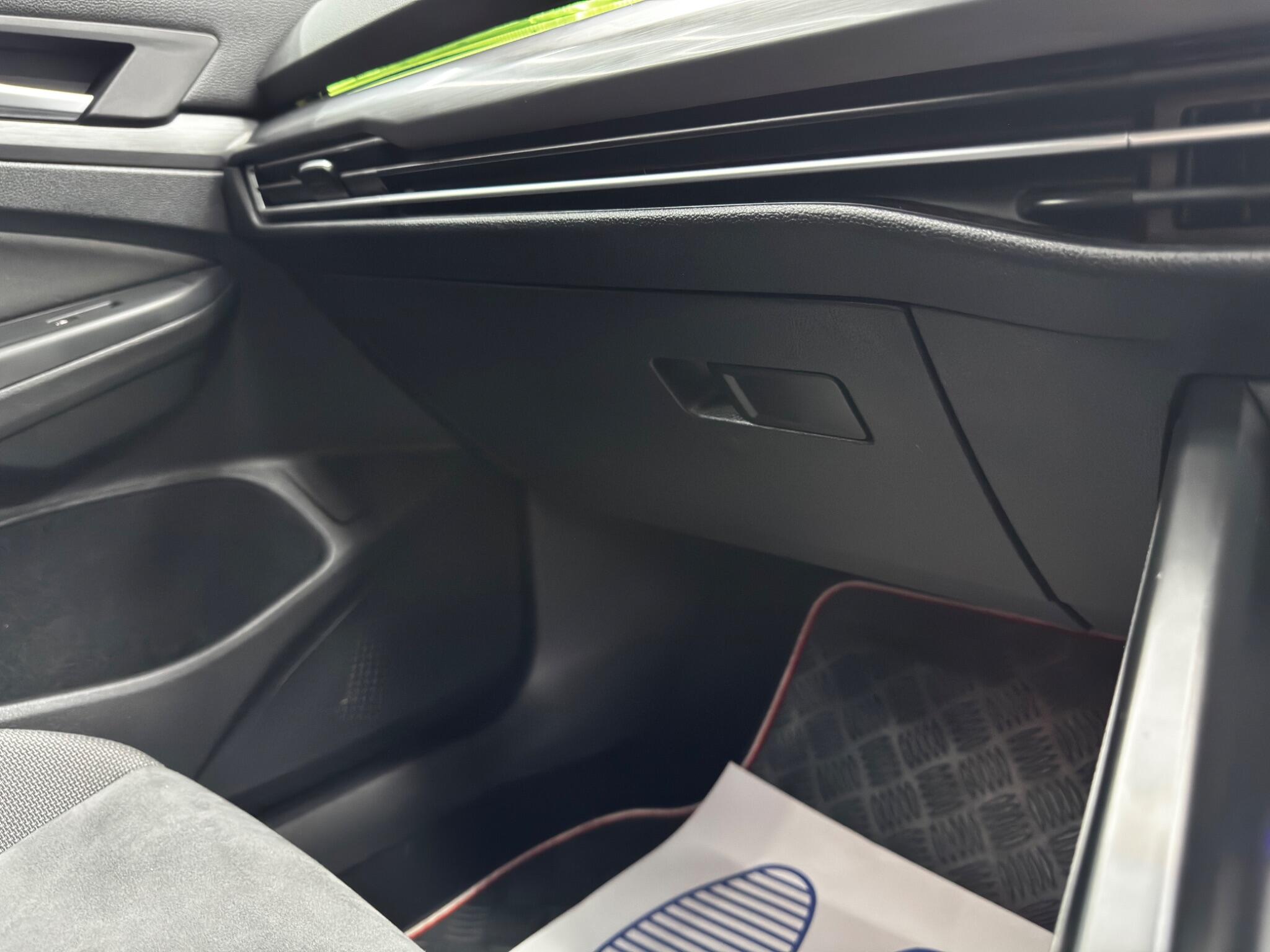 Volkswagen Golf view 40