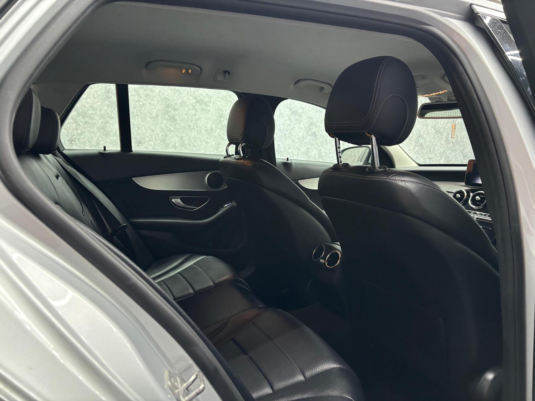 Mercedes-Benz C Class view 6