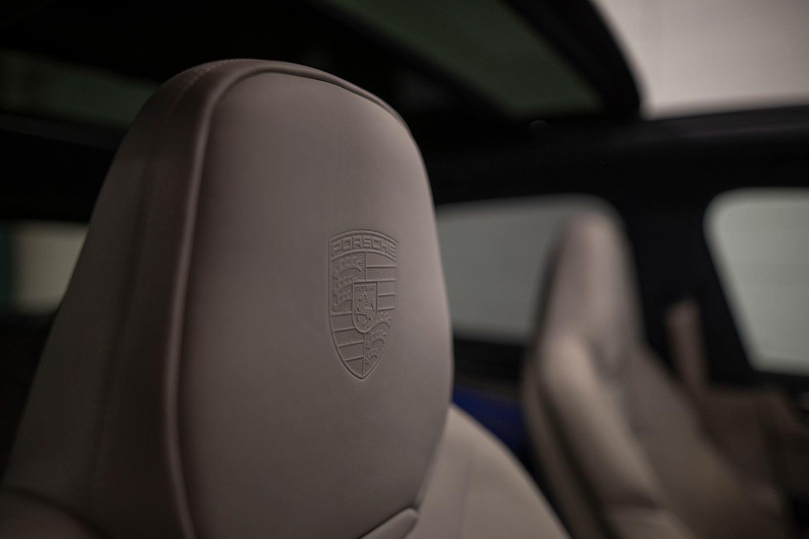Porsche Cayenne view 32