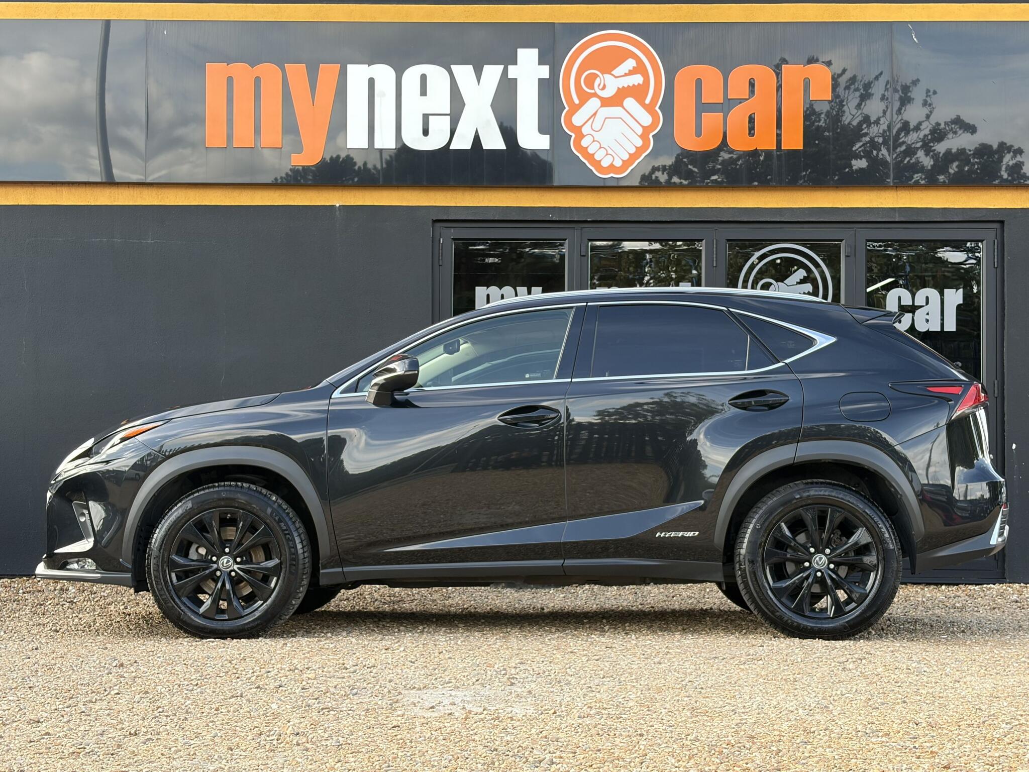 Lexus NX view 6