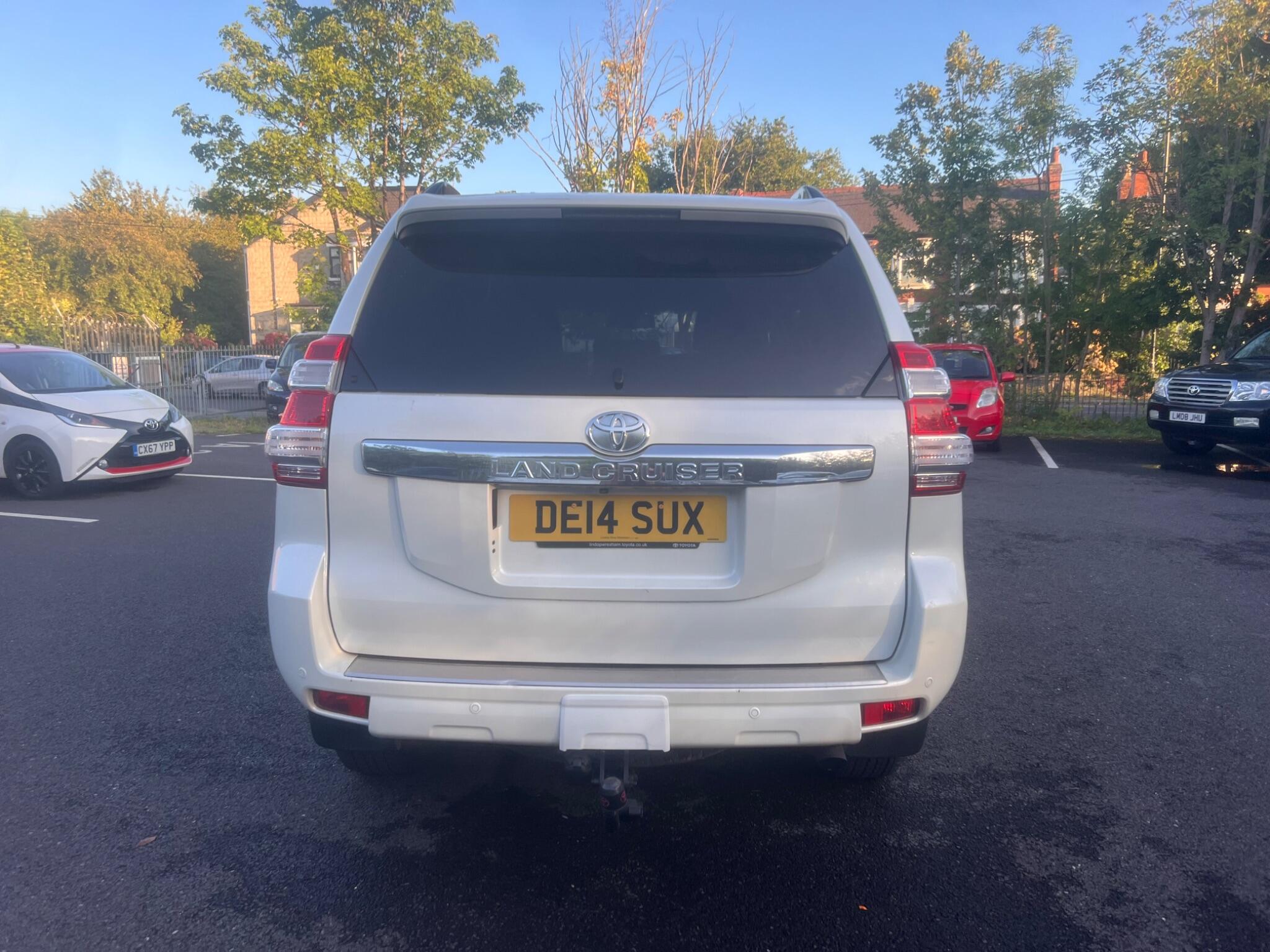 2014 Toyota Land Cruiser 3.0 D-4D Icon Auto 4WD Euro 5 5dr (7 Seats) • 43,921 miles image 7