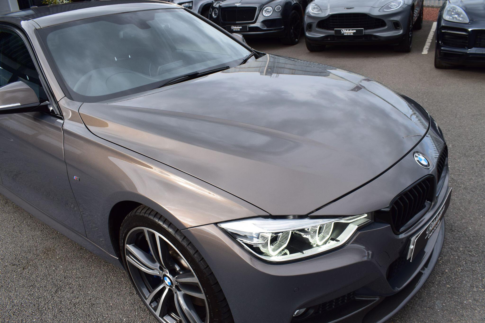 BMW 3 Series view 33
