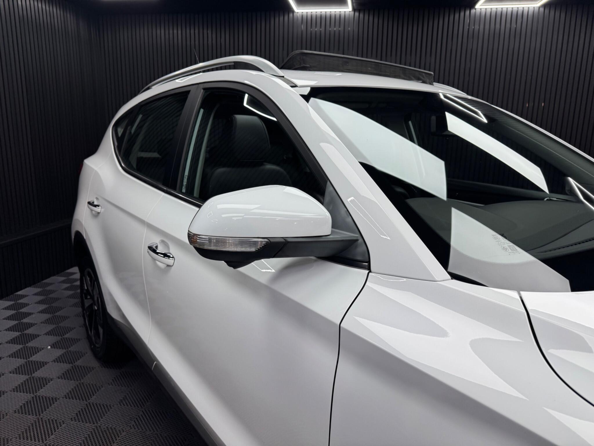 MG ZS view 16