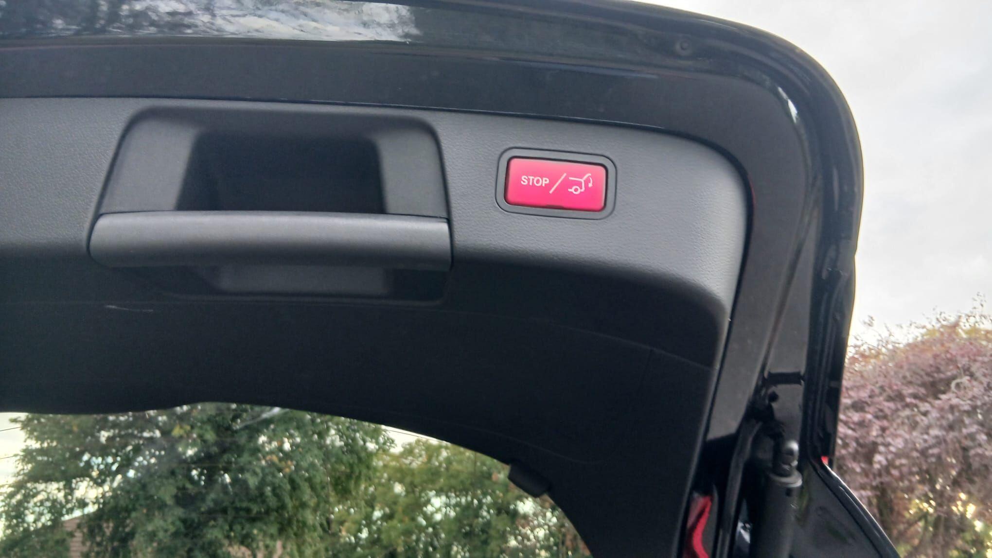 Mercedes-Benz Gla view 39