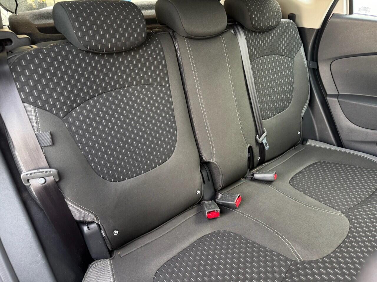 Renault Captur view 21