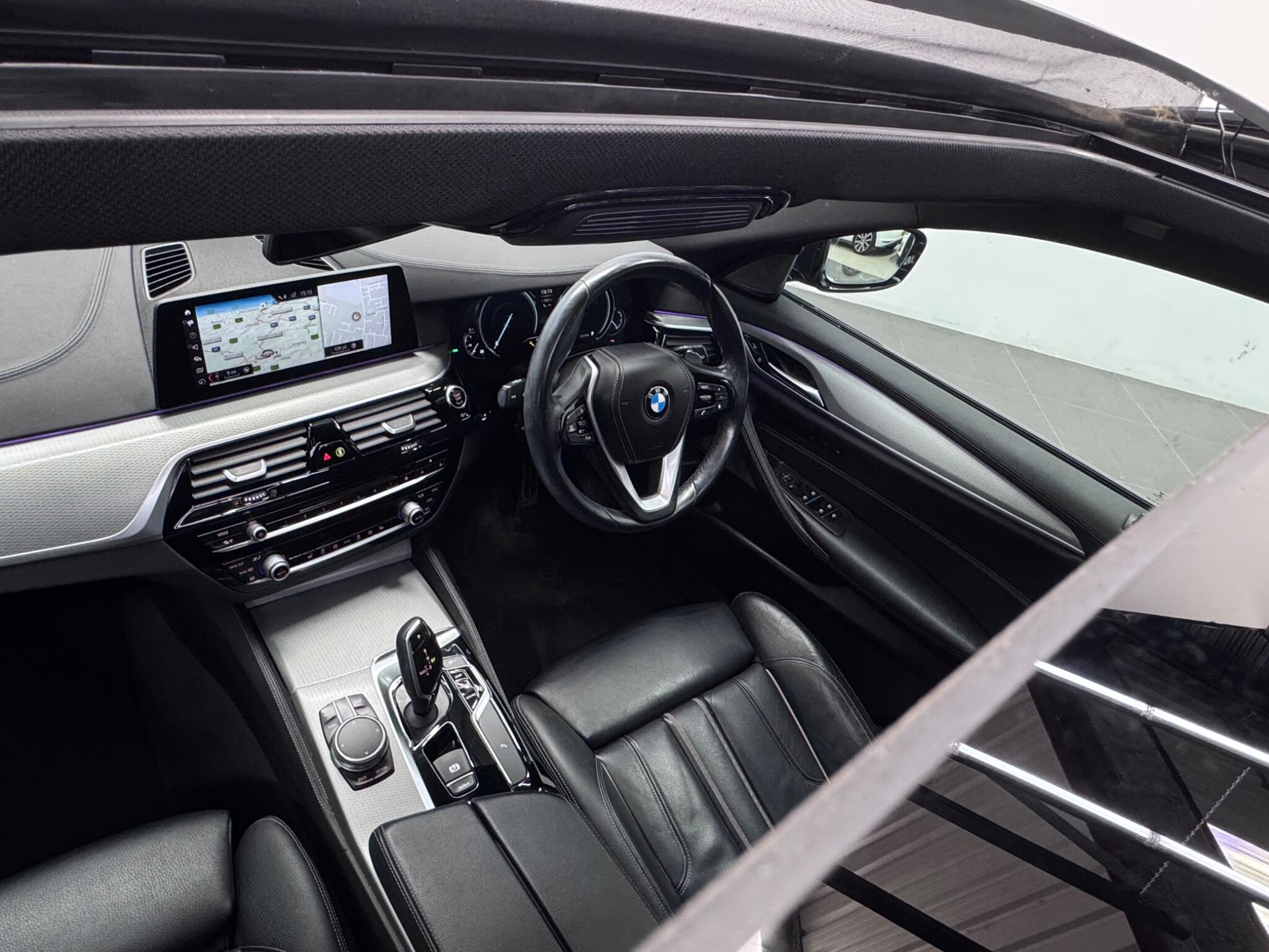 BMW 5 Series view 5
