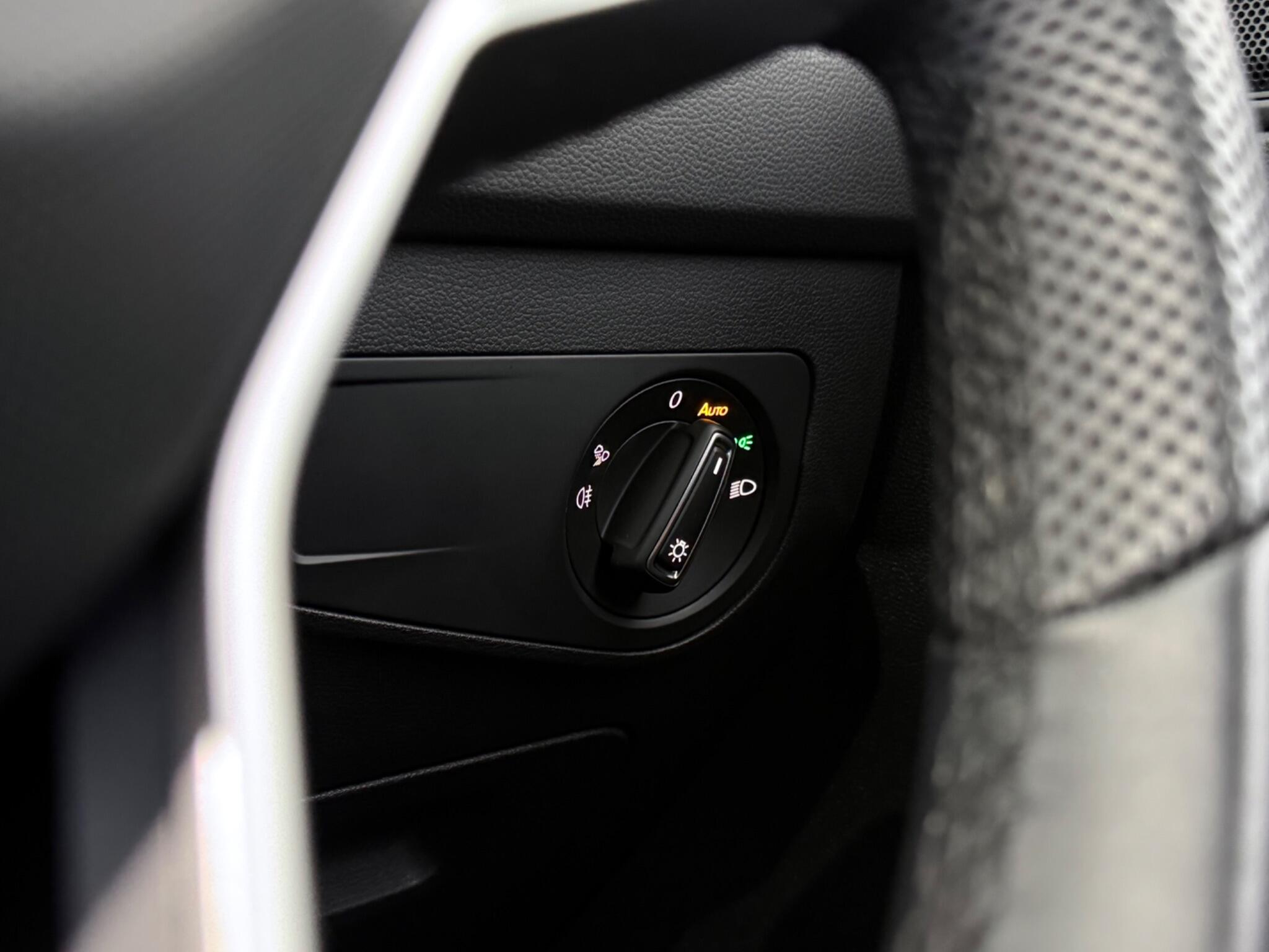 Volkswagen Tiguan view 19