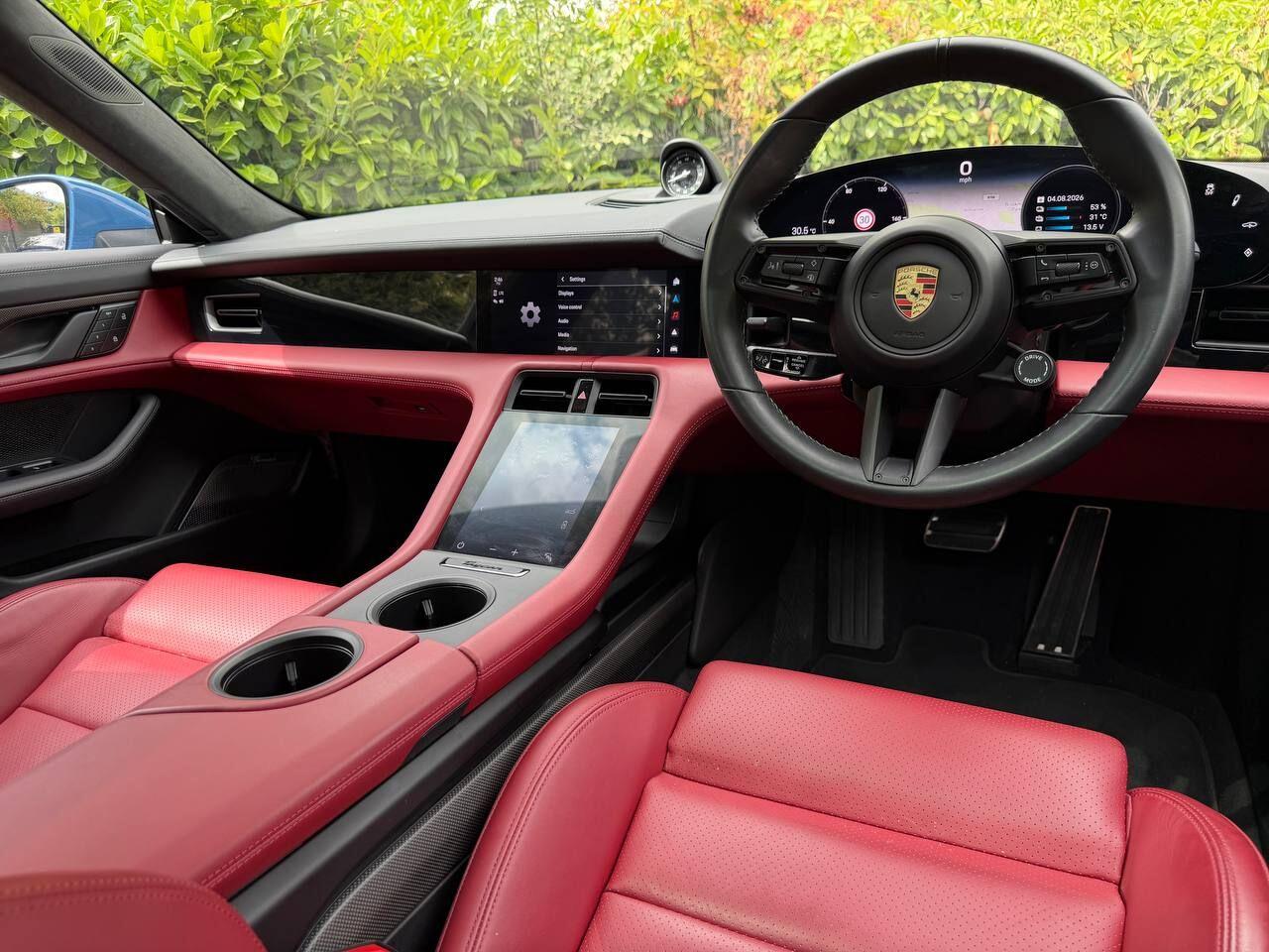 Porsche Taycan view 35