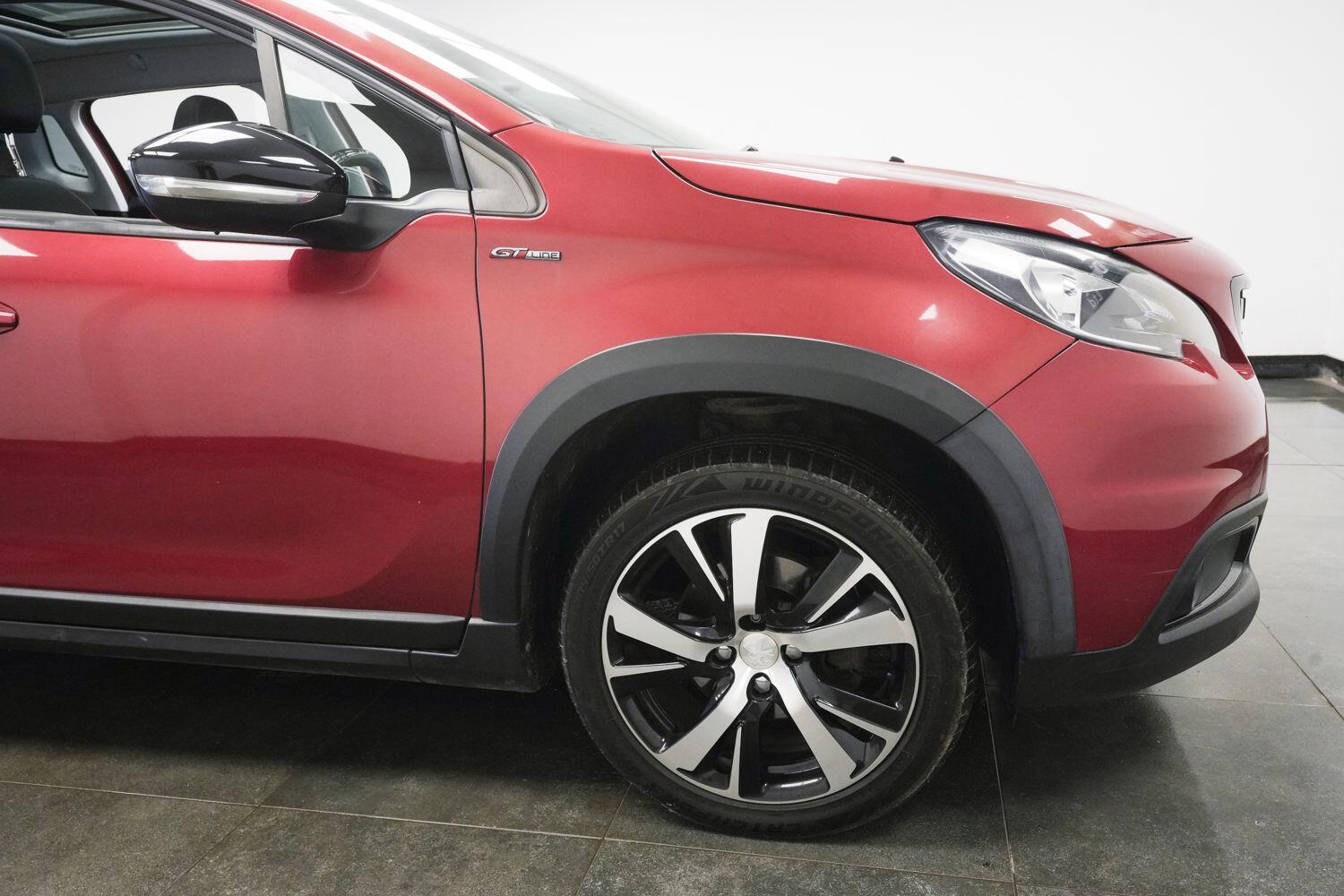 Peugeot 2008 view 4