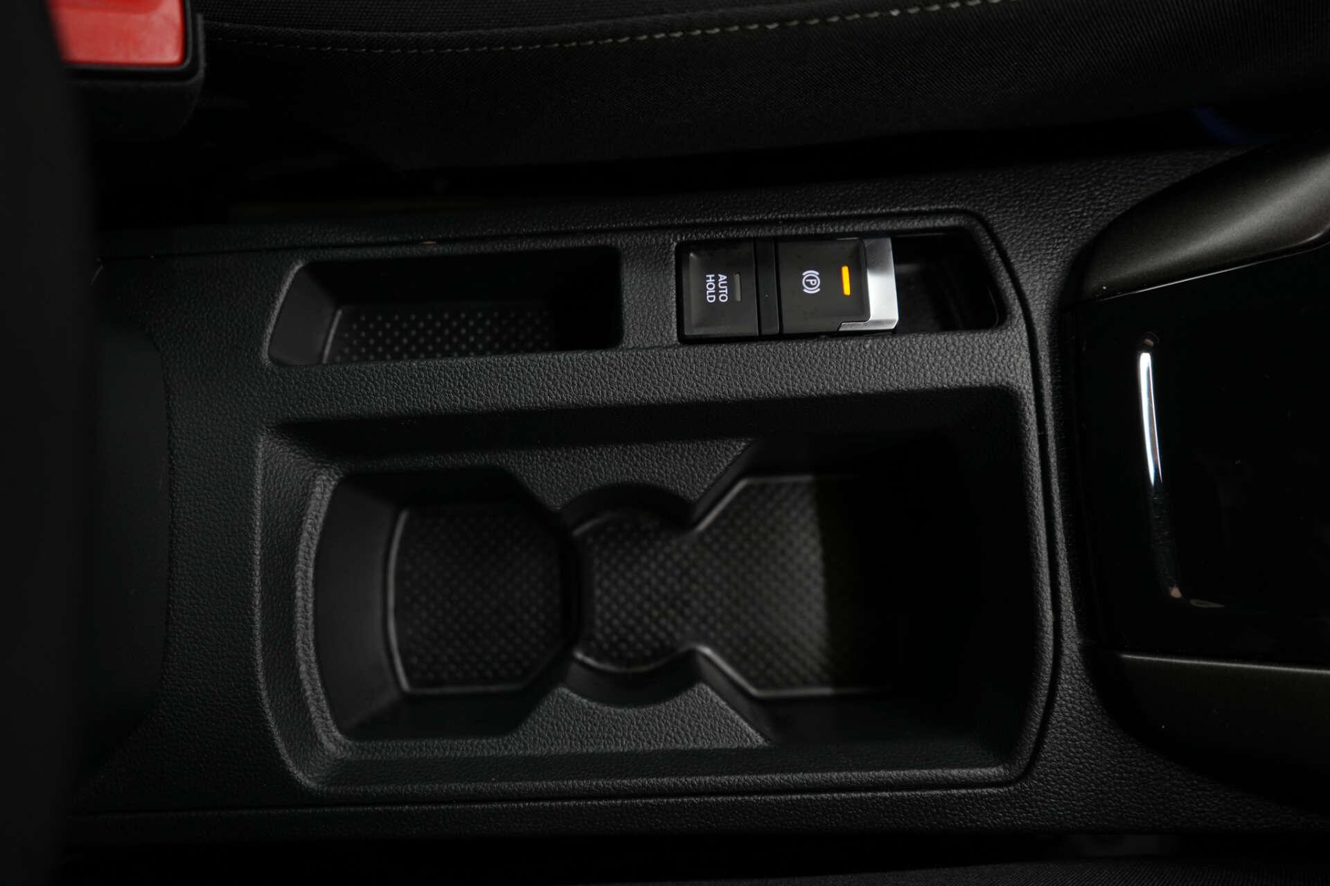 Volkswagen T-Roc view 25
