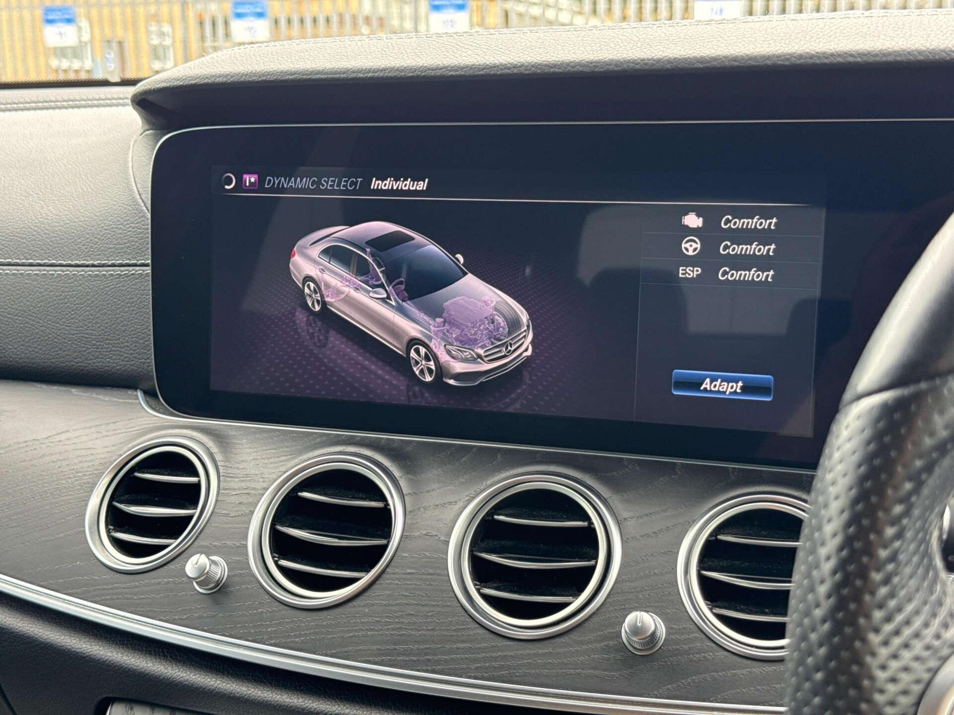 Mercedes-Benz E Class view 79